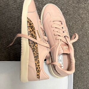 Puma Women's Blush Pink Sneakers